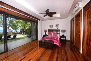 5 bedrooms, desk, iron/ironing board, WiFi - Sankhara Private Beach Luxury Villas : Villa with Private Pool - Beach Front (Poste Lafayette)