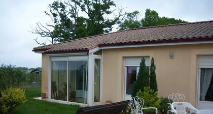 Apartment in the extension of the guest house in the countryside near Bergerac