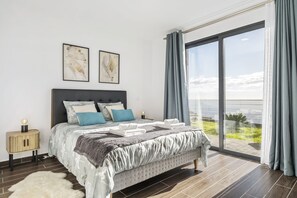 3 bedrooms, iron/ironing board, travel cot, free WiFi