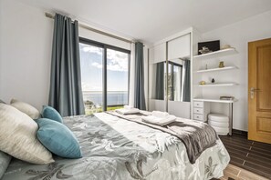 3 Schlafzimmer, Bügeleisen/Bügelbrett, Reisekinderbett, kostenloses WLAN