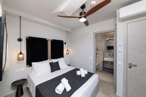 2 bedrooms, in-room safe, iron/ironing board, travel cot