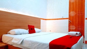 Free WiFi, bed sheets - Capital O 94359 Aurora Guest House (South Tangerang)