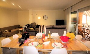 Living area - 4 Rooms 8 People (Roses)