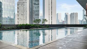 Kolam renang outdoor
