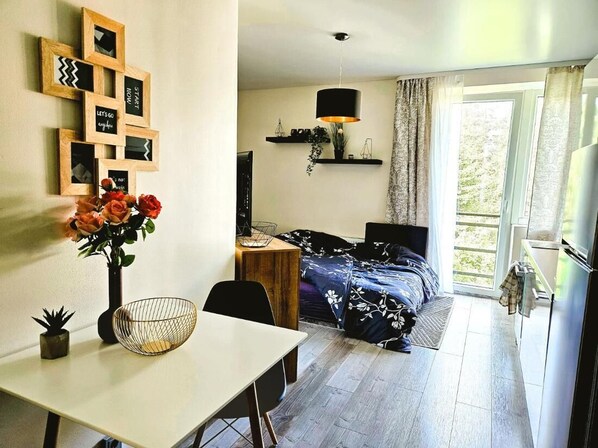 Apartment, 1 Schlafzimmer, Raucher, Balkon | 2 Schlafzimmer