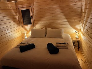 2 bedrooms, in-room safe, iron/ironing board, travel crib - Les 3 Chalets in the heart of Cilaos  (Cilaos)