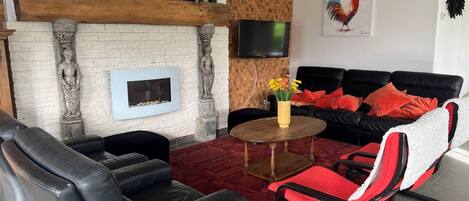 TV, fireplace, DVD player