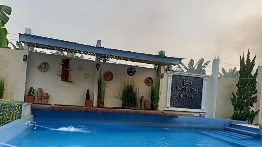 Capital O 94368 Kingstone Hotel