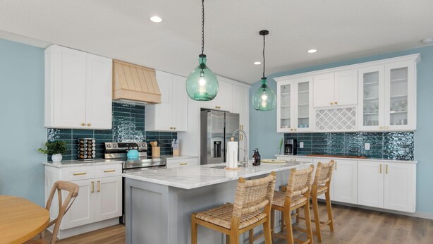 Private kitchen - Dolphin Tail - Pool/Water View/Close to Downtown (St. Augustine)