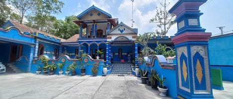 Bagian depan properti