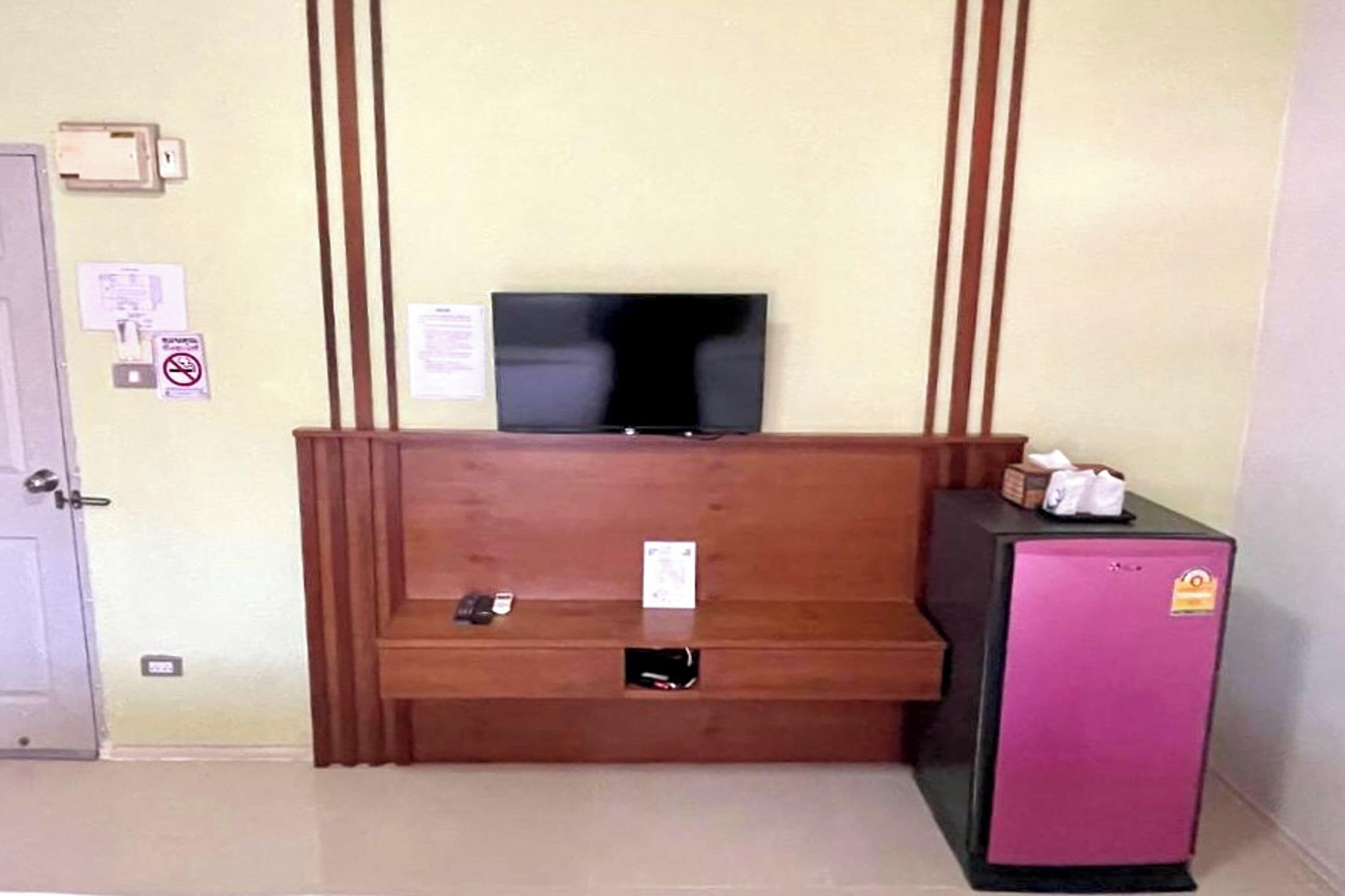 Tremannsrom – superior | Skrivebord, strykejern/-brett, wi-fi (inkludert) og sengetøy