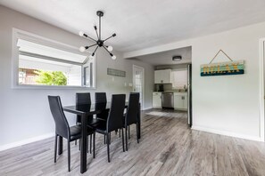 Dining - Escape to Sunset Cove, a serene lakeside retreat with modern comforts, stunning views (Dublin)