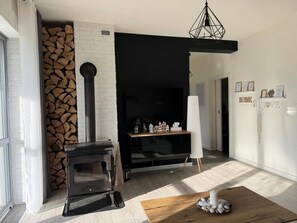 Maison, 2 chambres | Salle de séjour