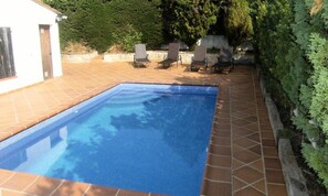 Piscine couverte, piscine extérieure