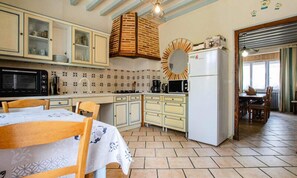 Fridge, microwave, dishwasher - House 8 People (Méry-sur-Seine)