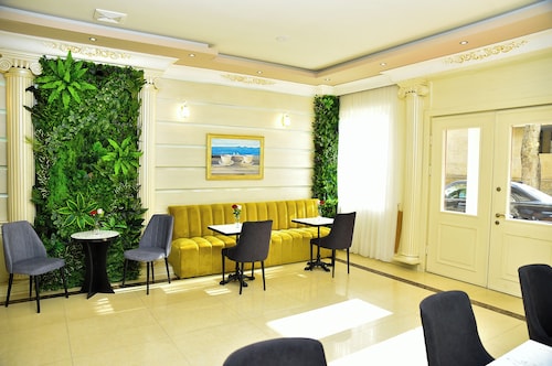 Karat Inn Boutique Hotel
