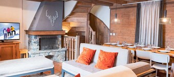 Triplex chalet in Val Thorens - 10 people, fireplace, 50m from slopes
