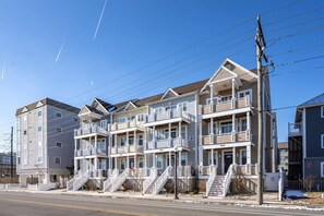 Exterior - Alexander Townhomes - Main Manor! (Ocean City)