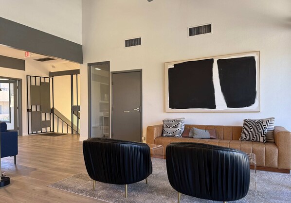 Télévision, espaces bureaux