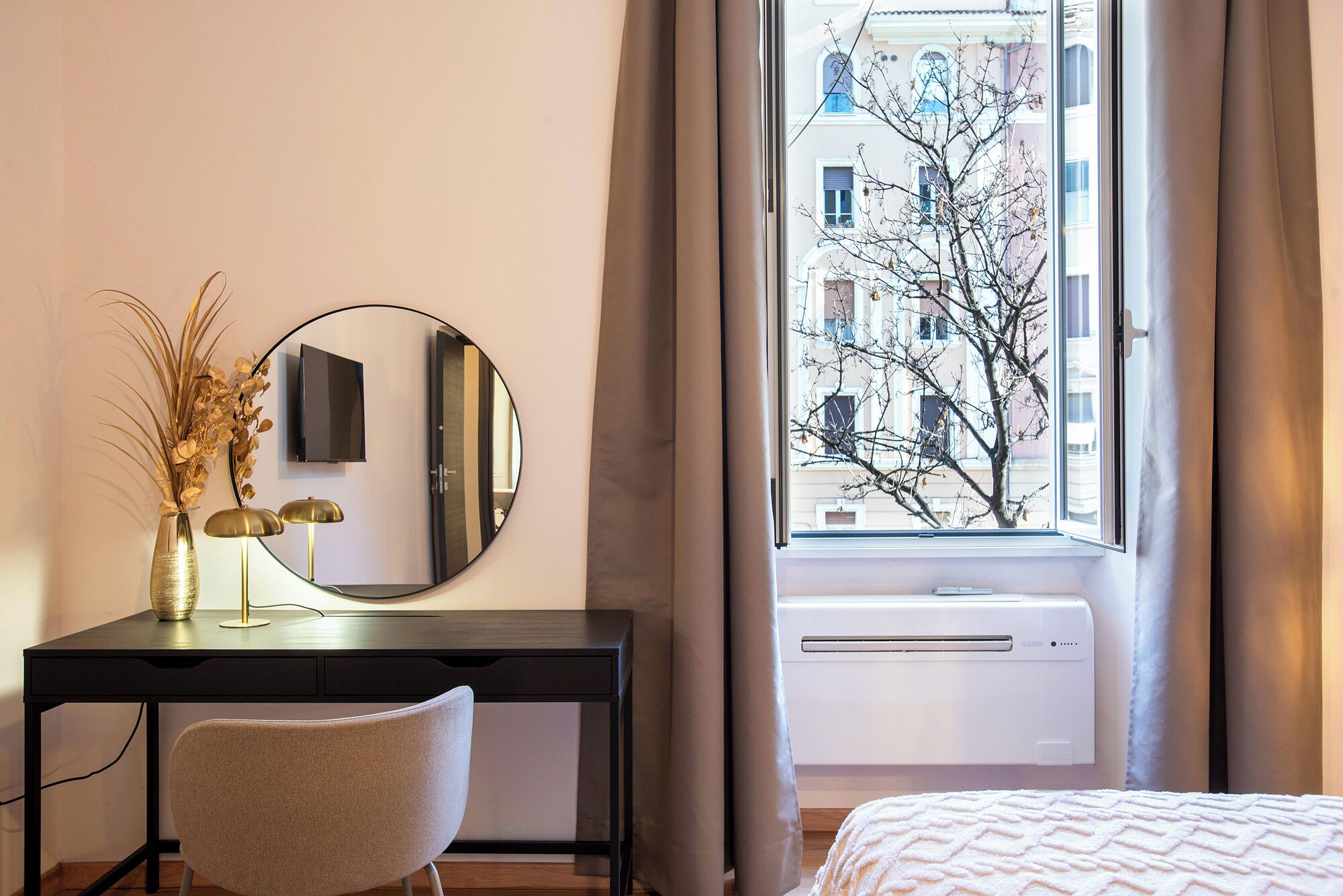 3 bedrooms, iron/ironing board, travel cot, free WiFi