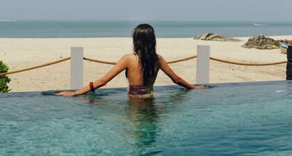 The Postcard on the Arabian Sea