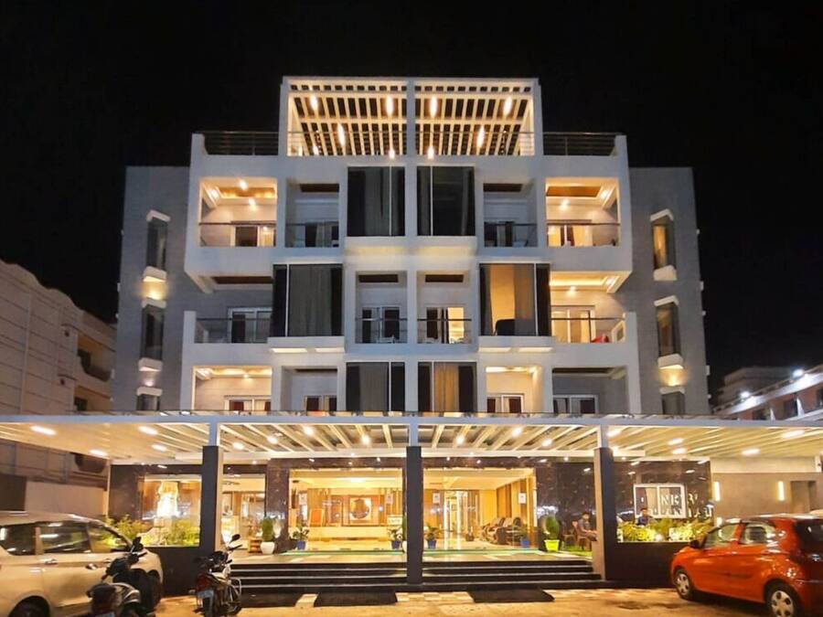 Fachada de la propiedad