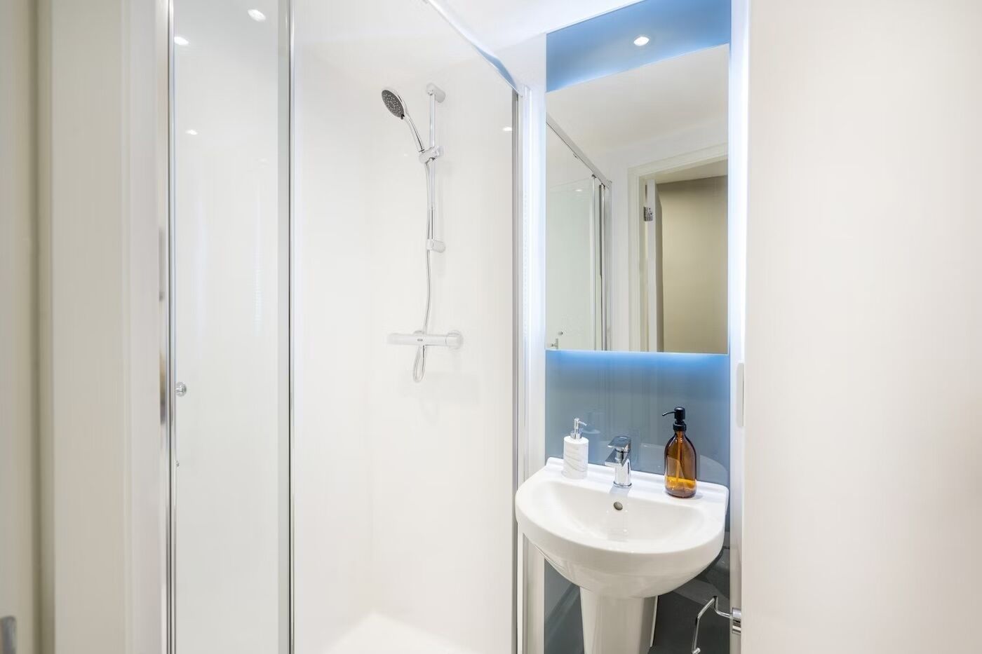 Single Room, Non Smoking | Bathroom