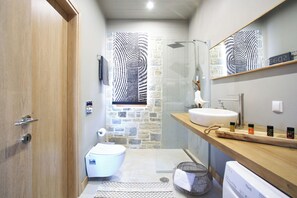 淋浴設備、風筒、提供毛巾、番梘