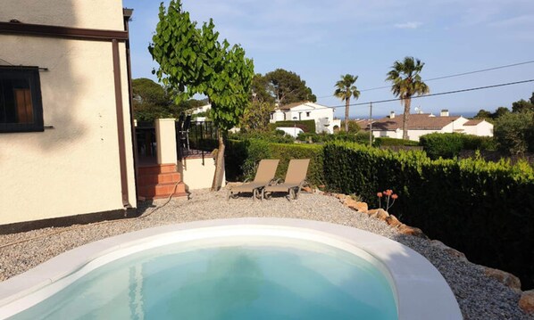 Piscine couverte, piscine extérieure