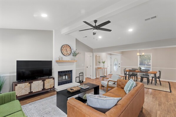 Smart TV, fireplace, offices