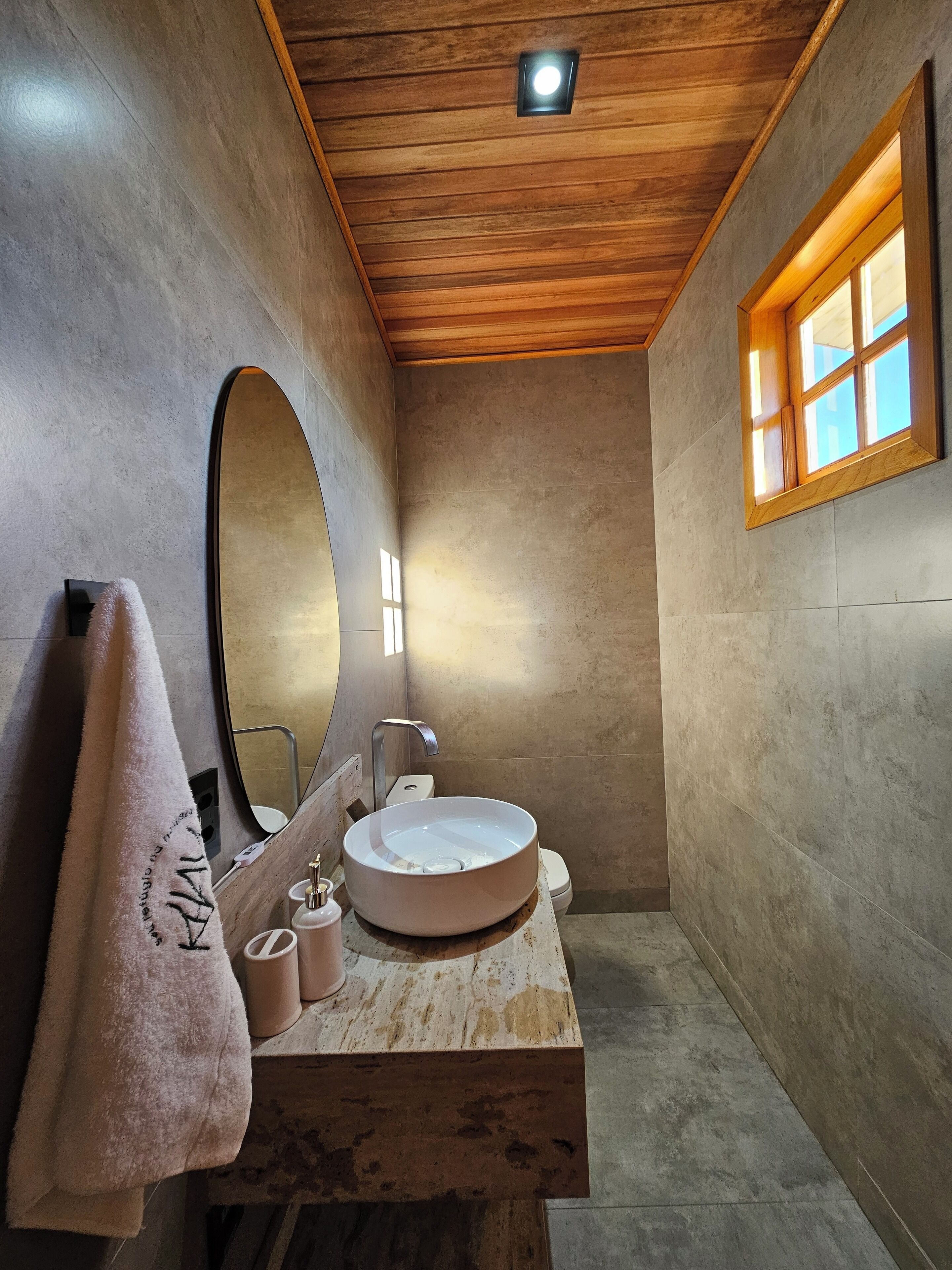 豪華小木屋 | 浴室 | 淋浴設備、浴袍、提供毛巾