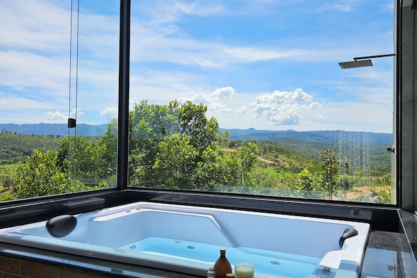 Jetted tub