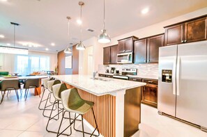 Fridge, microwave, oven, stovetop - 16239 Stunning Home For Your Family Vacation 7BR! (Clermont)