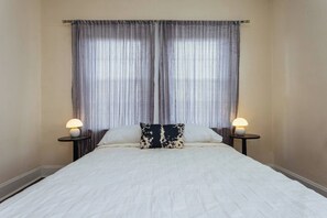1 bedroom, desk, iron/ironing board, free WiFi