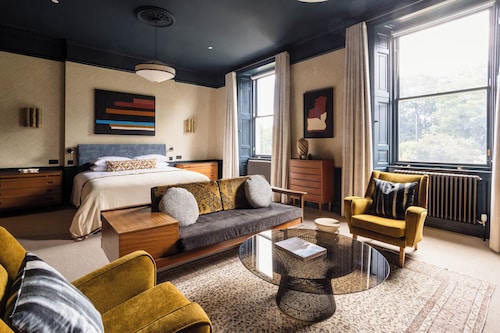 3 Johns Place Townhouse