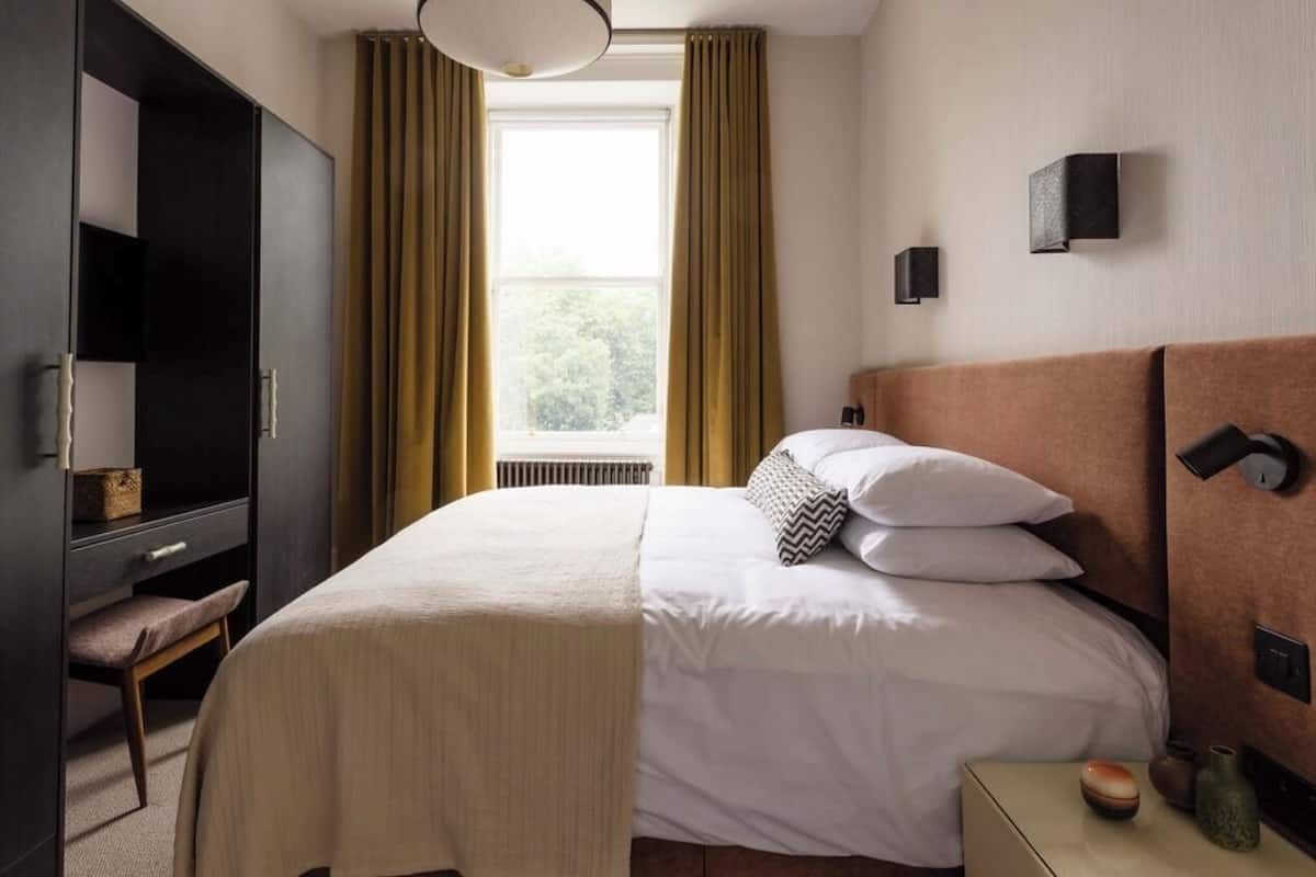 Turnbull | Premium bedding, pillowtop beds, individually decorated