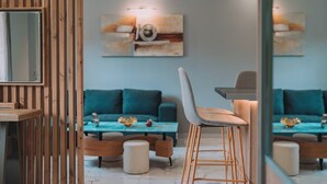 Living area - Exarchia Luxury (Athens)