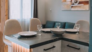 Living area - Exarchia Luxury (Athens)
