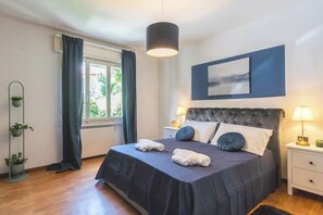 3 makuuhuonetta, silitysrauta/-lauta, Wi-Fi, vuodevaatteet