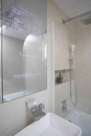 Appartement Deluxe | Salle de bain | Chaussons