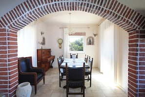 Dining - Traditional villa in a serene environment with amazing sea view in Listaros (Listaros)