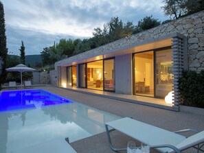 Pool - Corali, your dream summer villa getaway w/t salt water pool! (Sivota Lefkadas)