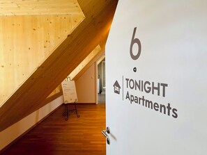 Comfort Apartment, Courtyard View | Free WiFi - TONIGHT Apartments (Bottmingen)