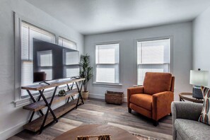 TV, offices - Sleeps 22 - Seaside Escape Two Fully Remodeled Homes for Your Group (Corpus Christi)