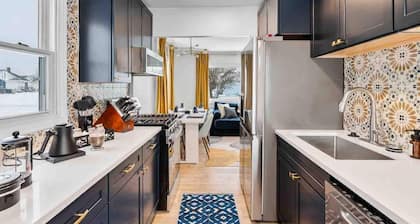 Chic 2BR• Near ND• King+Queen Beds• Firepit/Grill