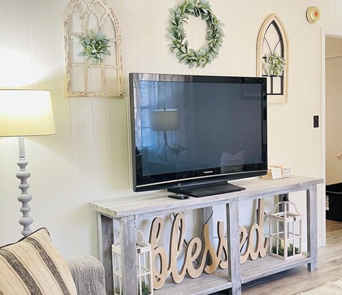 3-Bdrm Home on Large Property at Norris Lake. Pet Friendly!