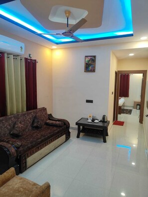 ファミリー ルーム シティビュー | 高級寝具、遮光カーテン、防音設備、WiFi (無料)