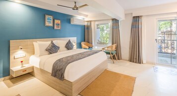 Premium Double Room | Minibar, free WiFi, bed sheets