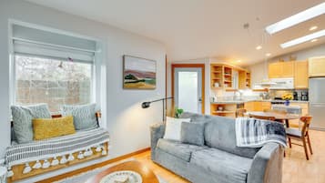 Apartment (1 Bedroom) | Interior