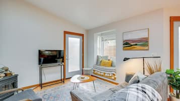 Apartment (1 Bedroom) | Interior